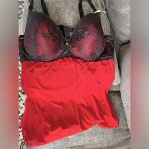 Daisy Fuentes Red full figure babydoll